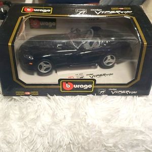 1993 Dodge Viper RT/10 Convertible 1/18 scale Burago, Diamonds Black box
